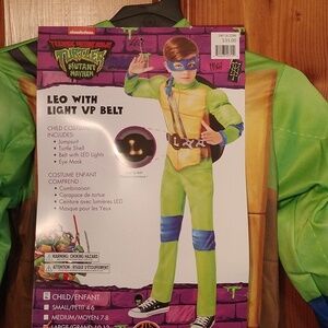Kids size Large 10/12 TMNT Leonardo costume with light up belt NWT
